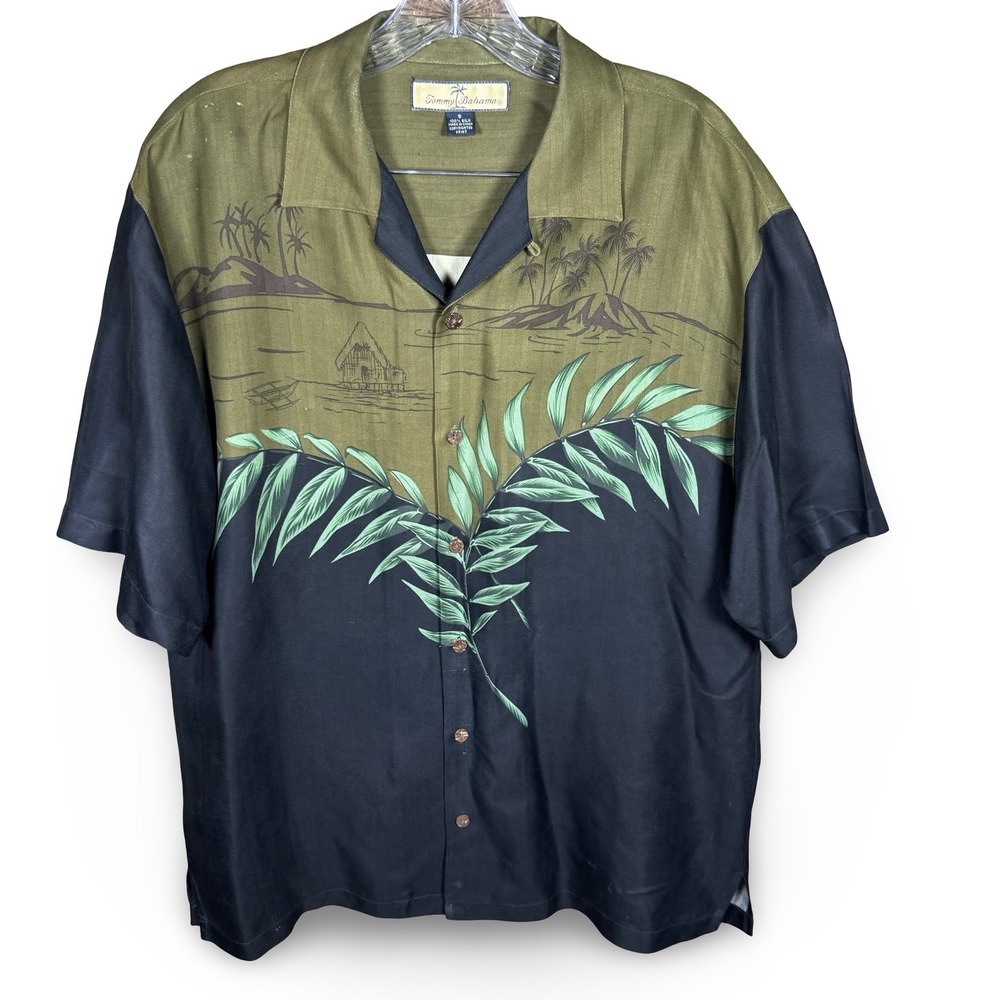 Tommy Bahama Mens Button Down Shirt Small Silk Tropical Green Black Short Sleeve